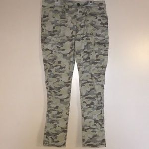 GAP Camo Skinny Boyfriend Pants Sz 6